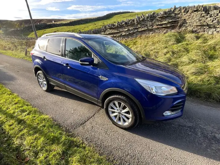 Ford Kuga 2015 photo 4
