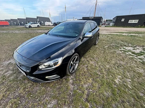 Volvo V60 2013 photo 2