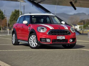 Mini Countryman 2019 photo 2
