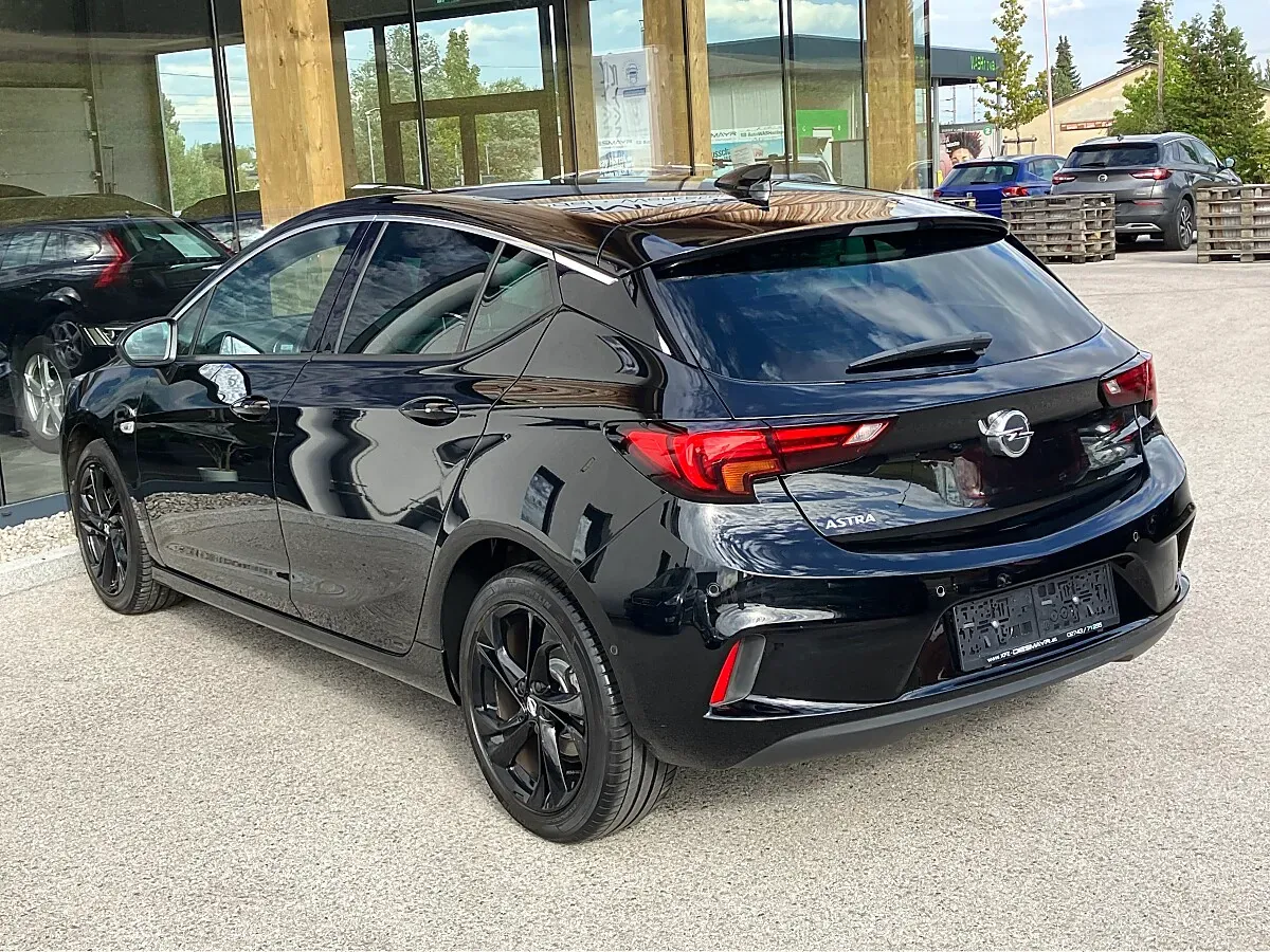 Opel Astra 2017 photo 3