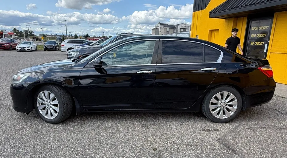 Honda Accord 2013 photo 2