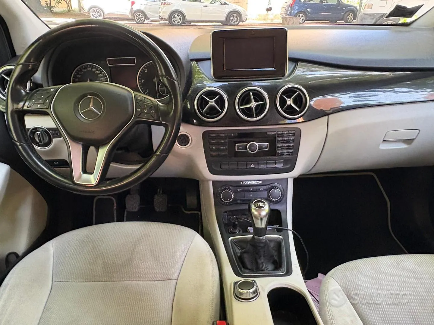 Mercedes-Benz B