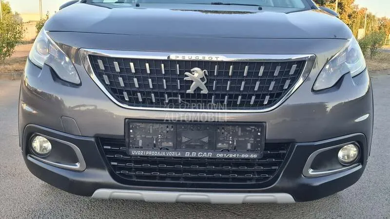 Peugeot 2008 2017 photo 5