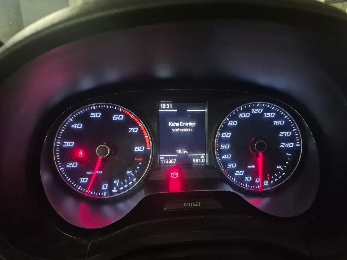 Seat Ibiza 2016 photo 2