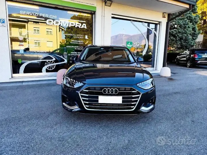 Audi A4 2021 photo 2