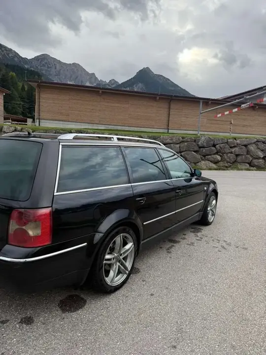 Volkswagen Passat 2003 photo 2