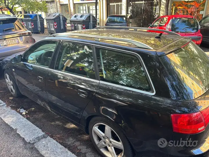 Audi A4 2005 photo 2