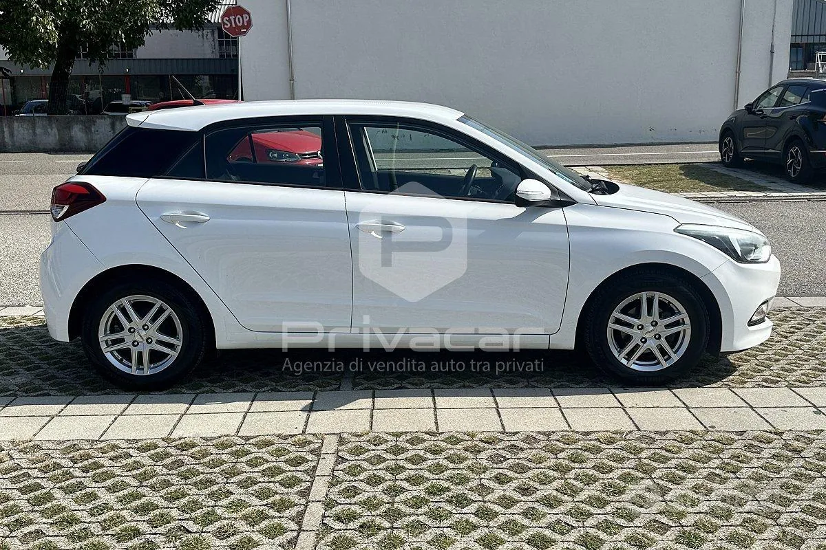 Hyundai I20 2016 photo 4