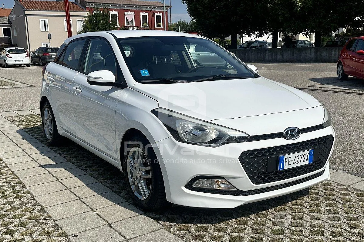 Hyundai I20 2016 photo 3