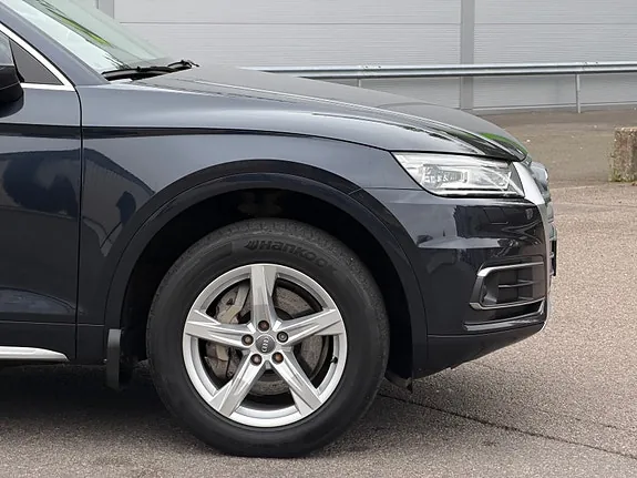 Audi Q5 2018 photo 2