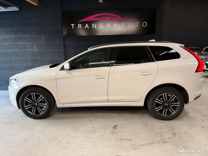 Volvo Xc60 2016 photo 2