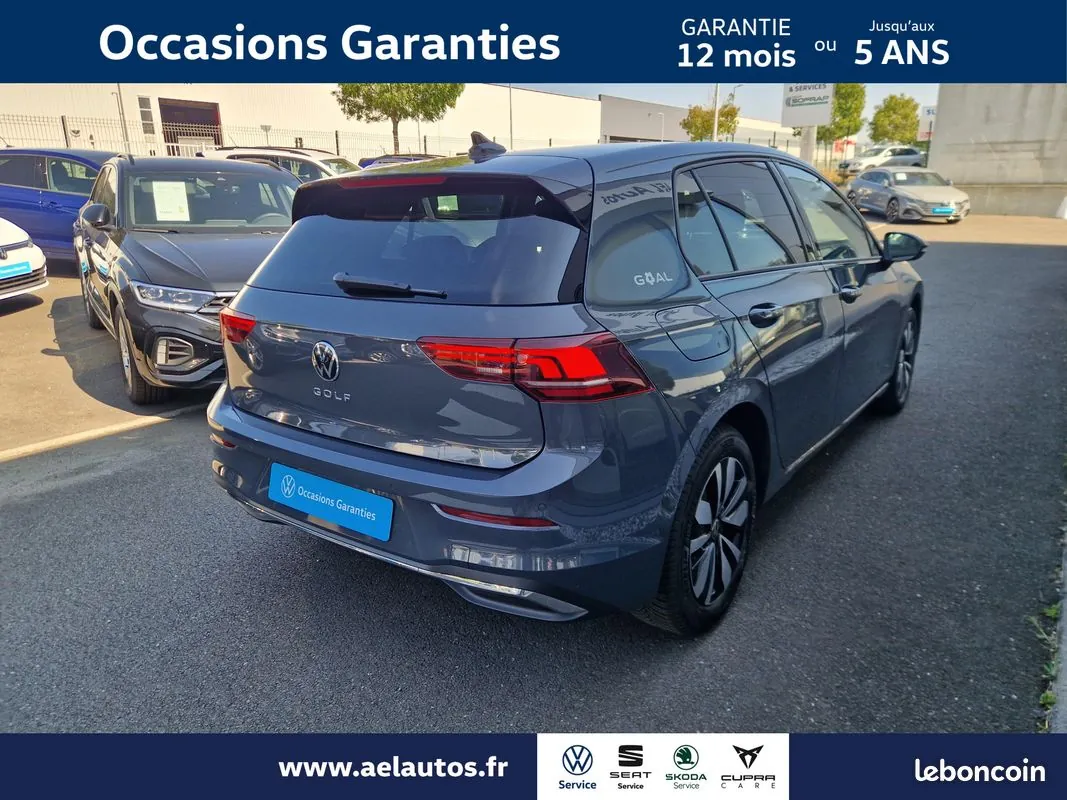 Volkswagen Golf 2025 photo 3