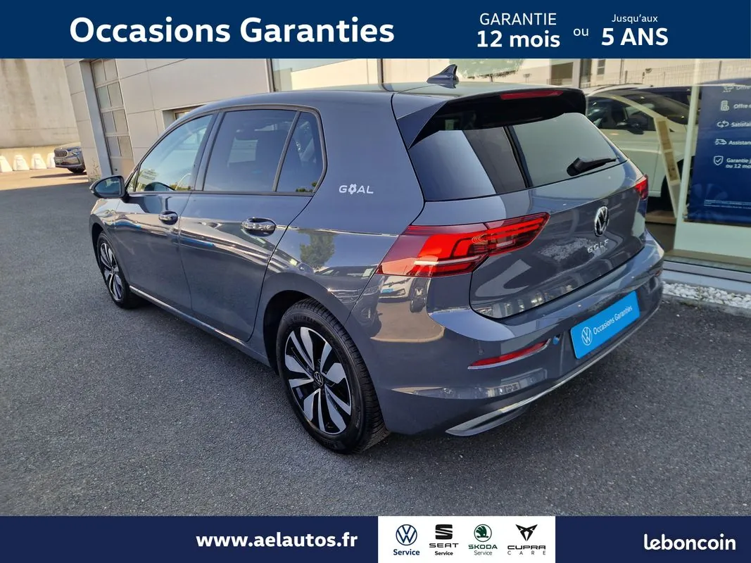 Volkswagen Golf 2025 photo 4