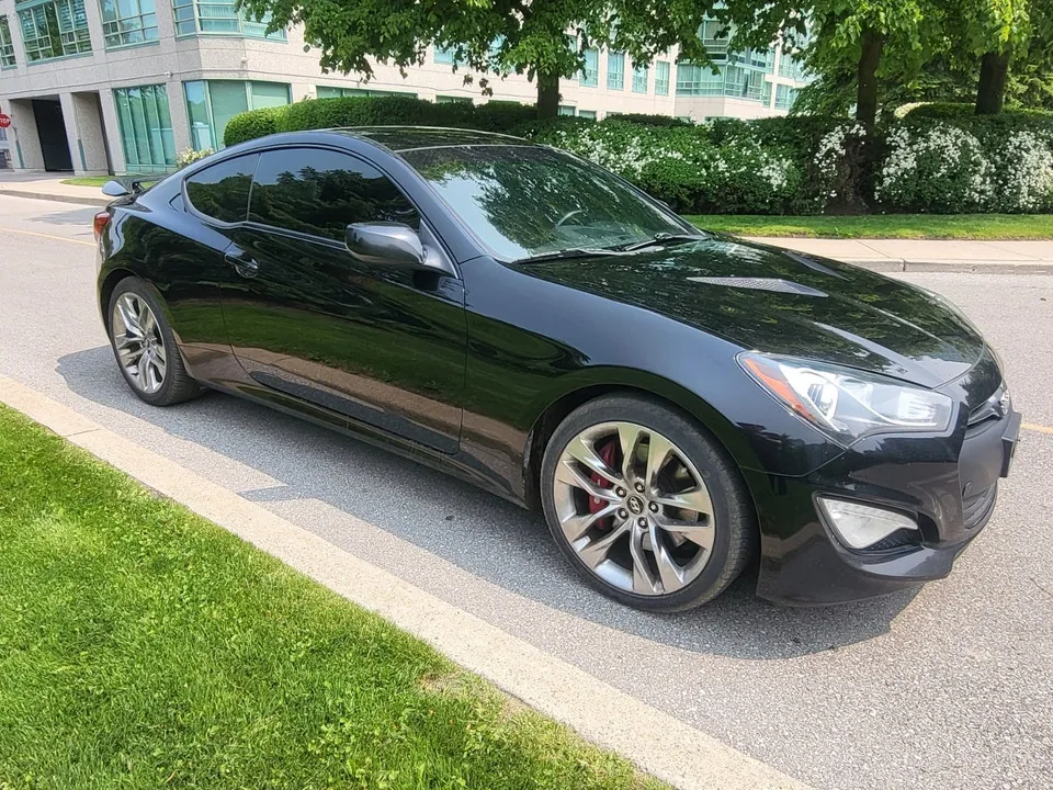 Hyundai Genesis Coupe 2016 photo 3