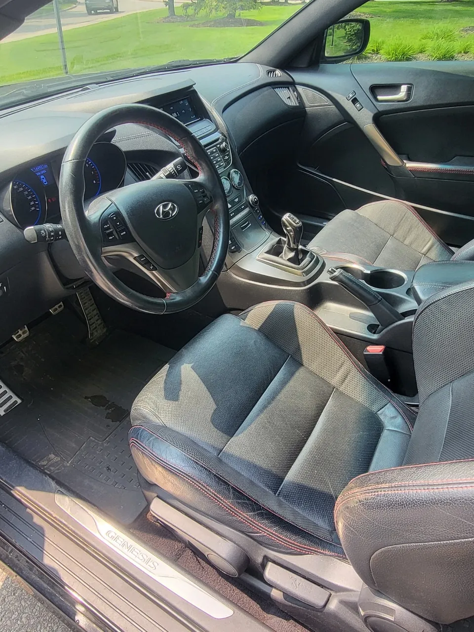 Hyundai Genesis Coupe 2016 photo 5