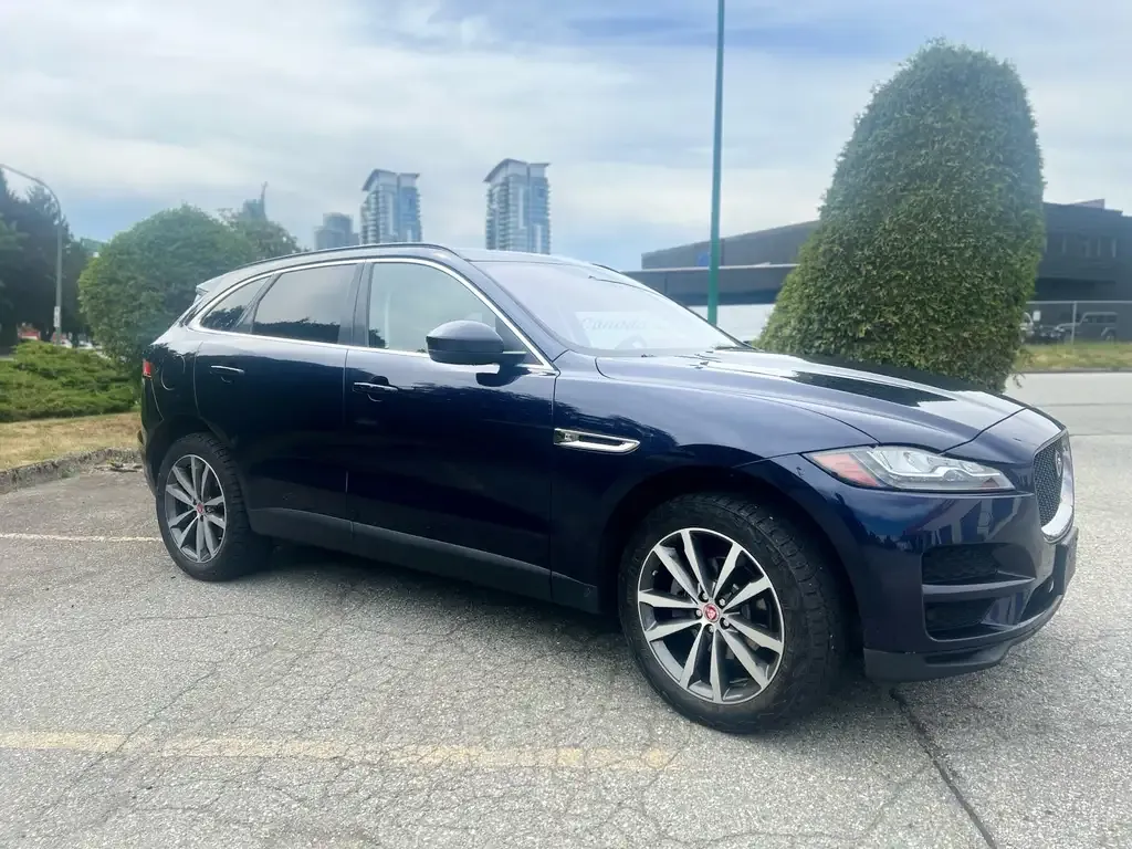 Jaguar F-Pace 2018 photo 4