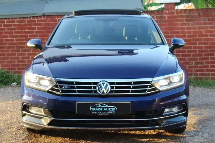 Volkswagen Passat 2018 photo 2