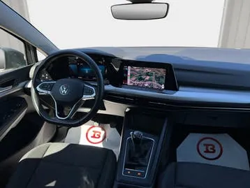 Volkswagen Golf 2023 photo 2