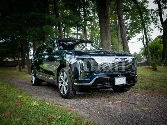 Cadillac Vistiq