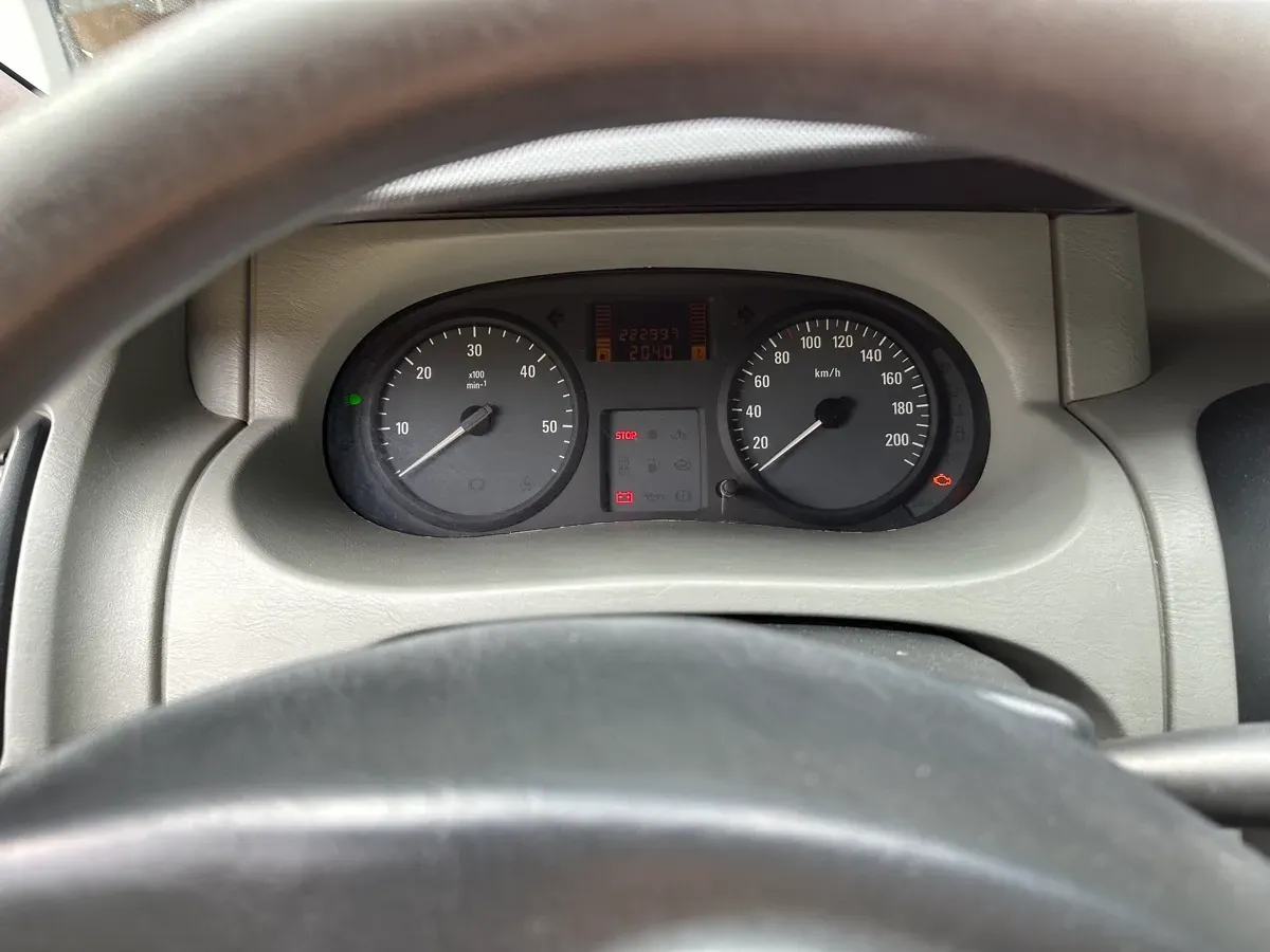 Opel Vivaro 2009 photo 3