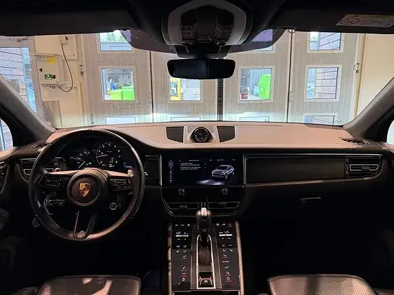 Porsche Macan 2023 photo 5