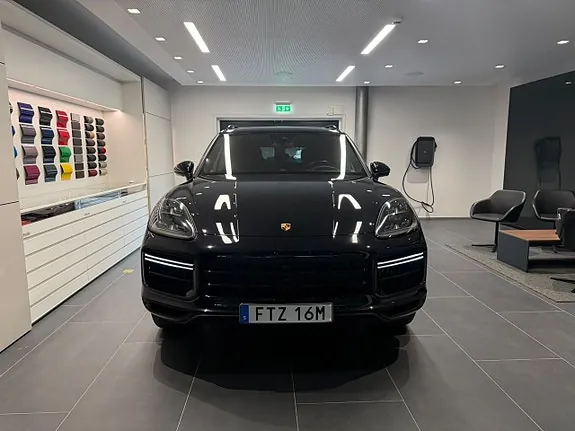 Porsche Cayenne Turbo S 2021 photo 3