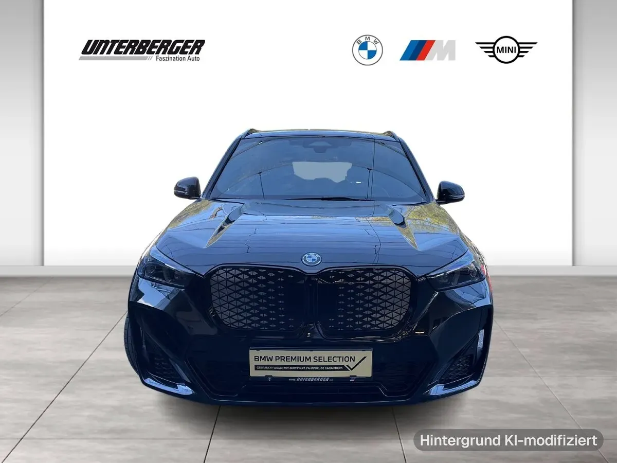 BMW Ix1 2026 photo 2