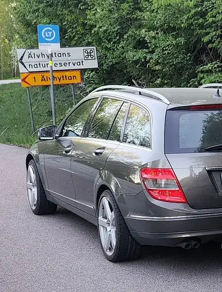 Mercedes-Benz C200