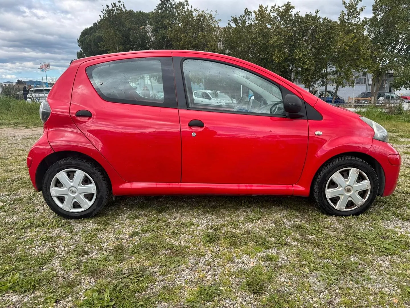 Toyota Aygo 2011 photo 2