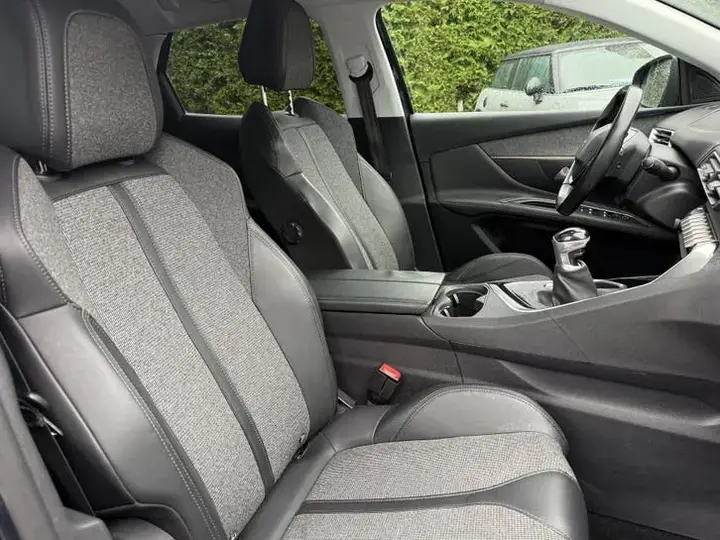 Peugeot 3008 2017 photo 3