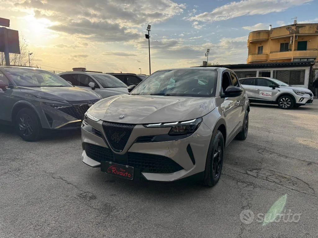 Alfa Romeo Junior 2025 photo 3