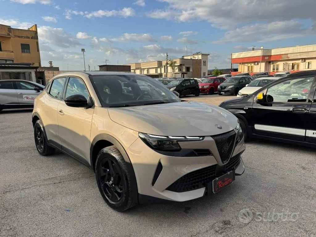 Alfa Romeo Junior 2025 photo 4