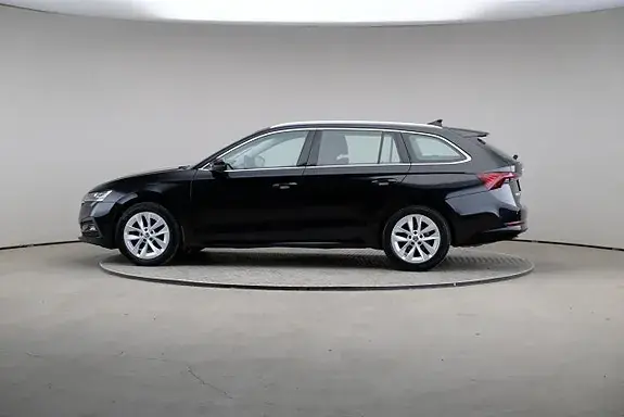 Skoda Octavia 2022 photo 4