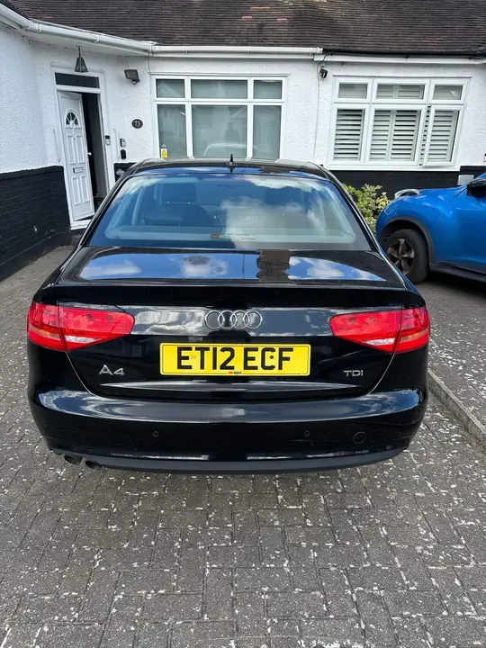 Audi A4 2012 photo 5