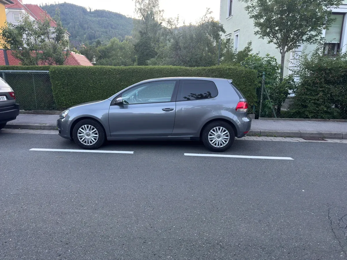 Volkswagen Golf 2009 photo 2