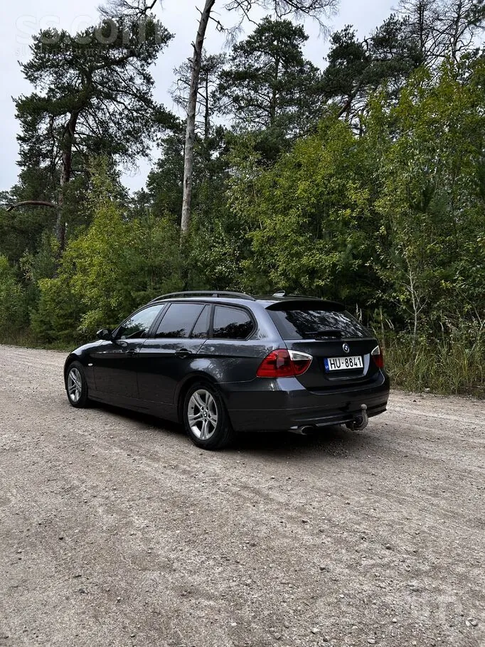 BMW 318 2008 photo 5