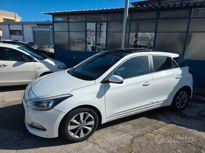 Hyundai I20