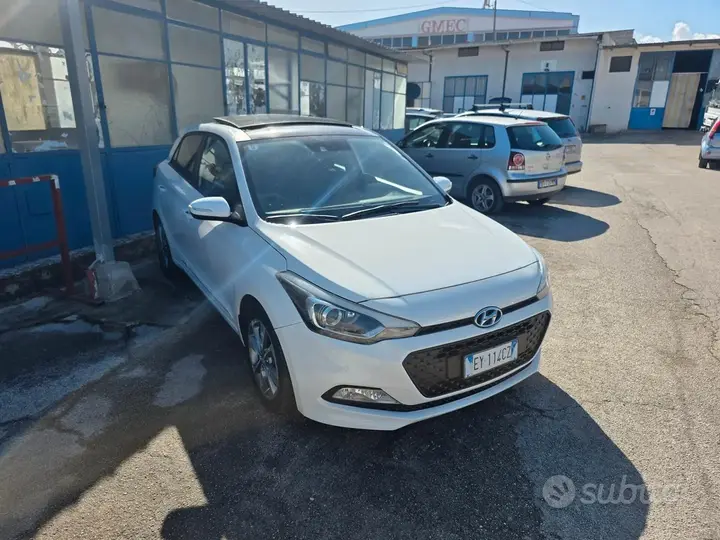 Hyundai I20 2015 photo 3