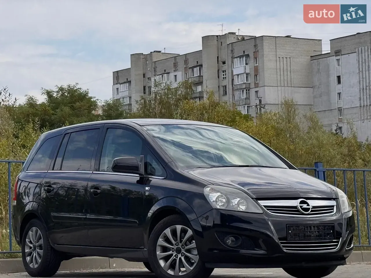 Opel Zafira 2011 photo 4