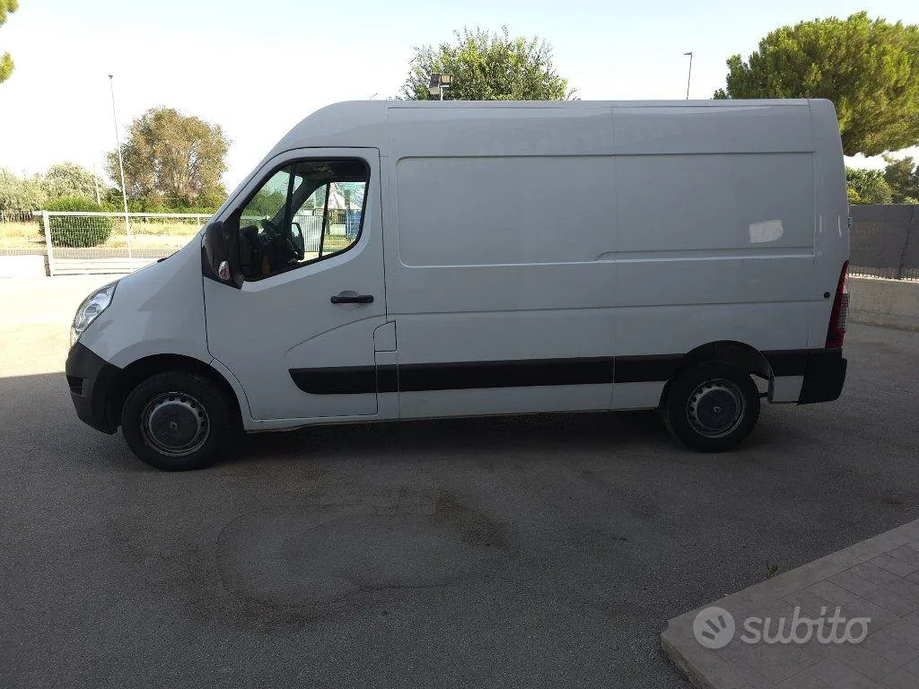 Renault Master 2018 photo 2