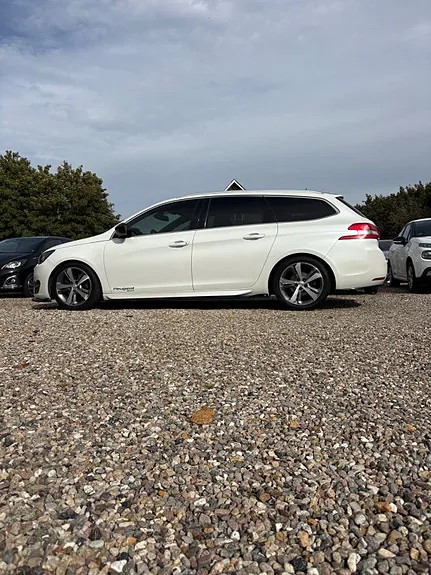Peugeot 308 2016 photo 3