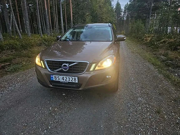 Volvo Xc60 2010 photo 2
