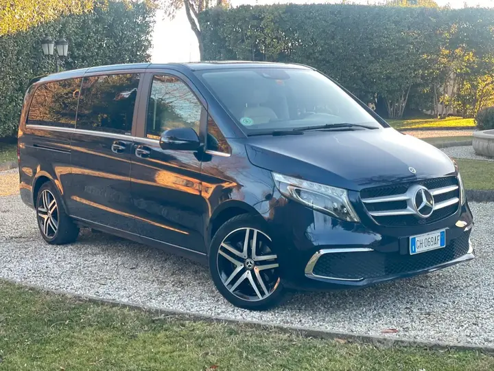 Mercedes-Benz V-Class 2022 photo 3