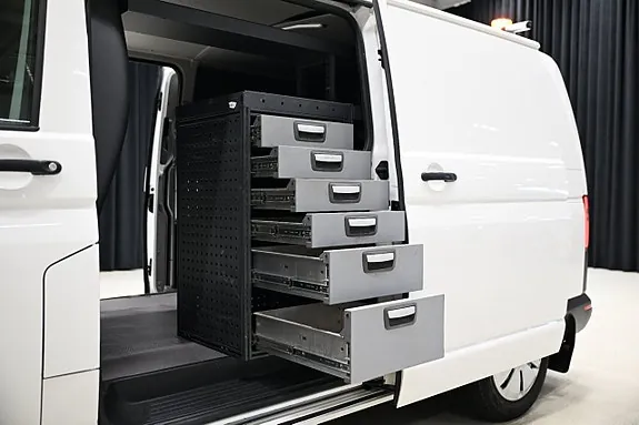 Volkswagen Transporter 2021 photo 3