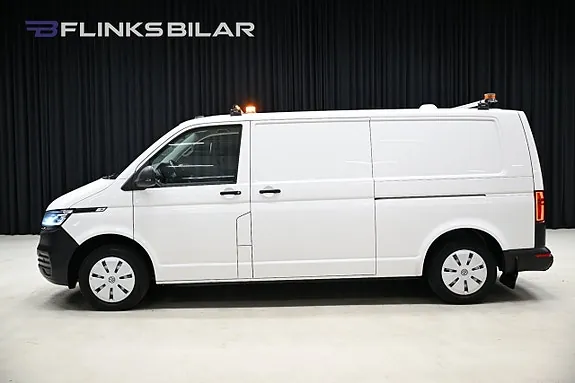 Volkswagen Transporter 2021 photo 2
