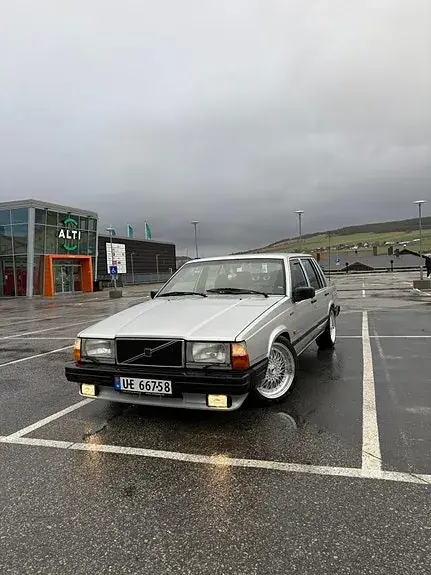Volvo 740