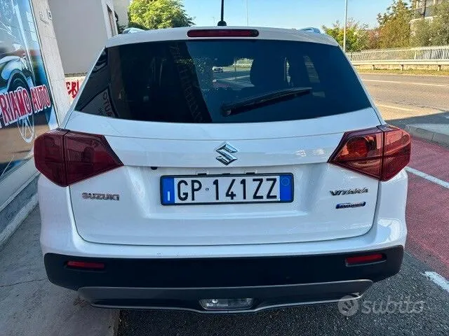 Suzuki Vitara 2023 photo 5