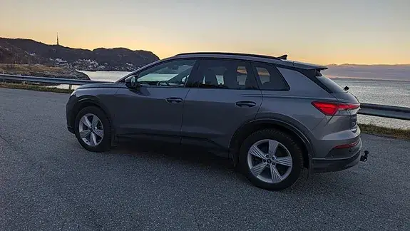 Audi Q4 E-Tron 2022 photo 2