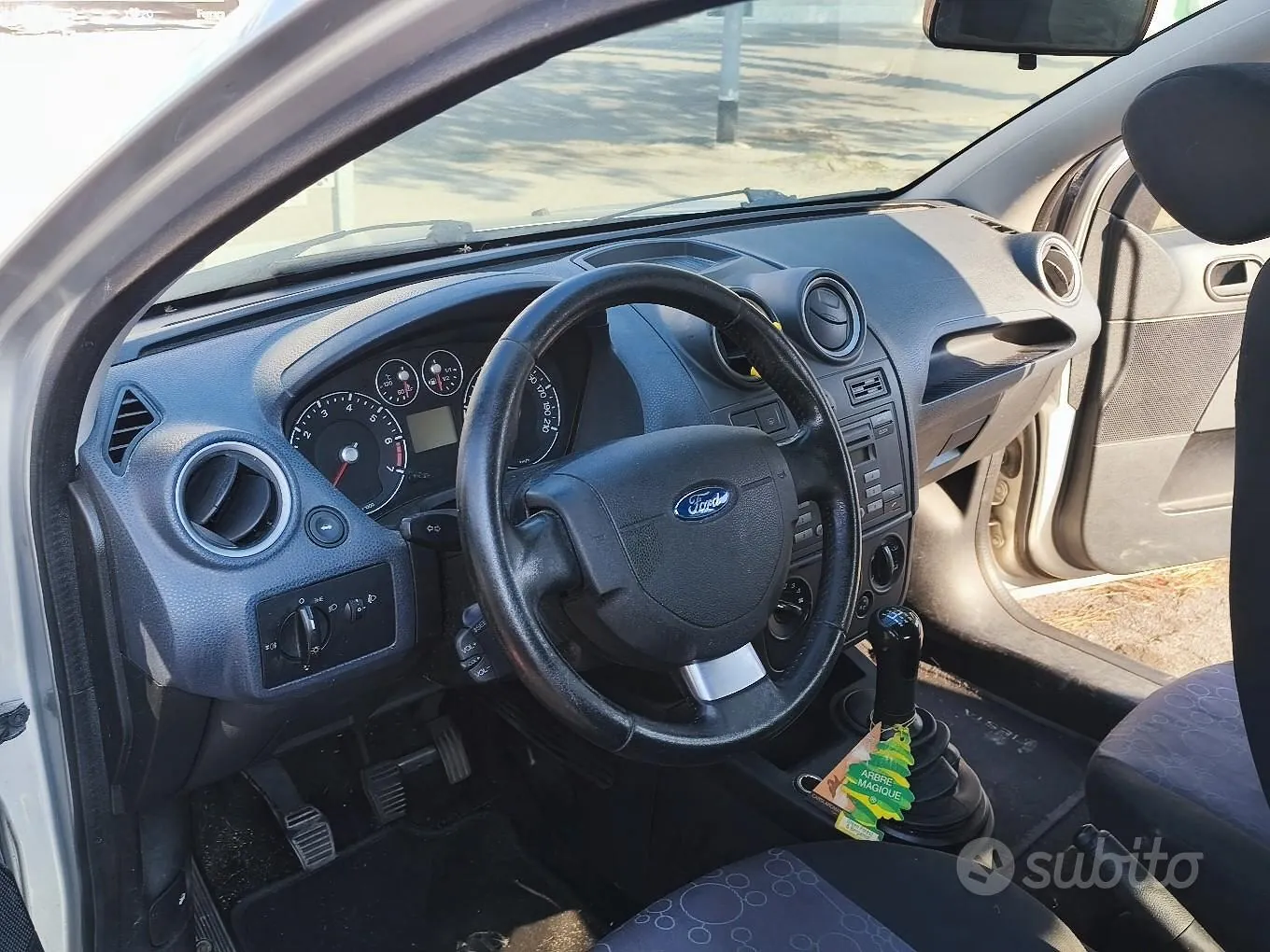 Ford Fiesta 2007 photo 5