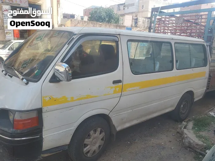 Toyota Hiace 2005 photo 3